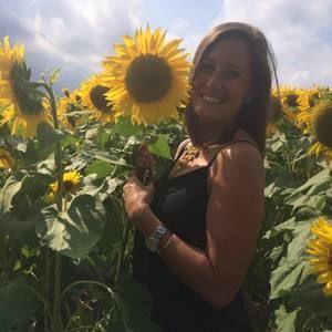 Meet your Posher, Kelli